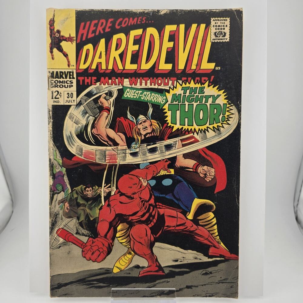 Marvel Comic Here Comes Daredevil the man without fear #30 Mighty Thor 1967